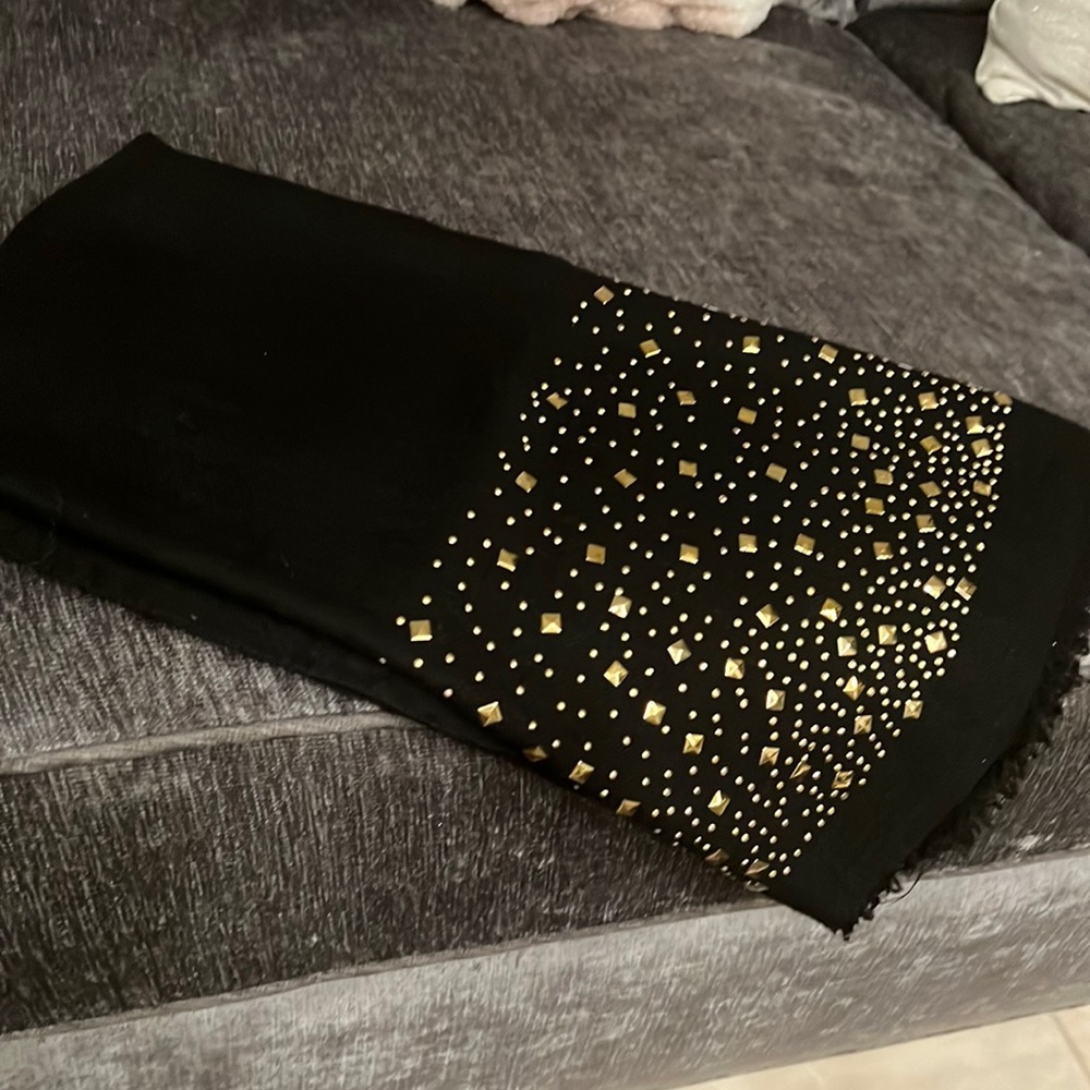 Scarf - black with gold rivets